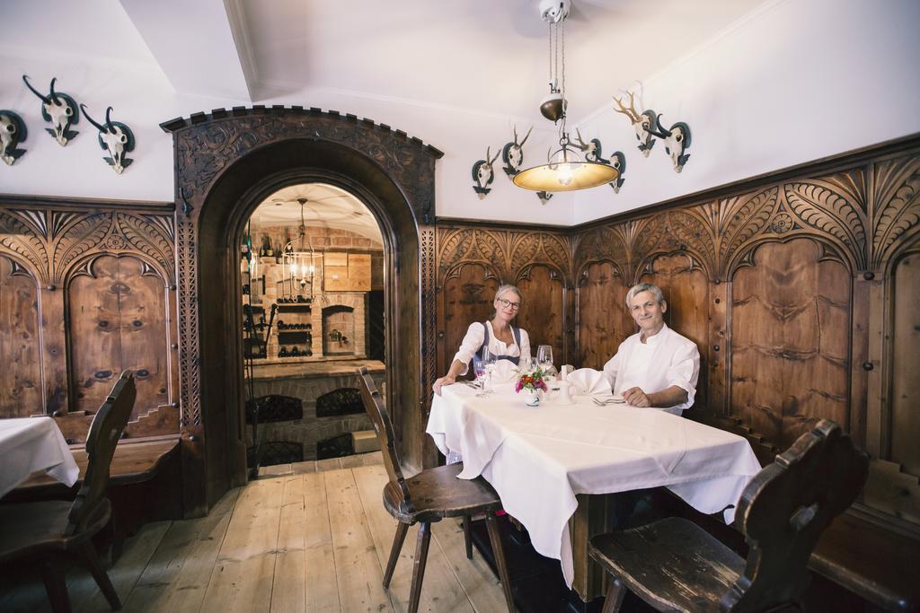 Gasthof Herrnhaus Брикслегг Екстер'єр фото